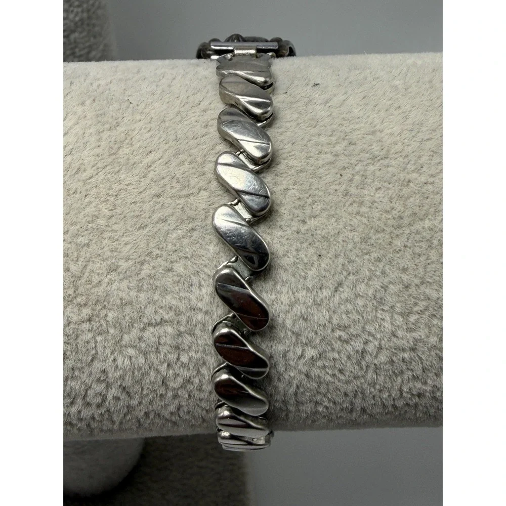 Caravelle Native Indian‎ Style Band Sterling Silver 24MM 5.75